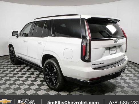 Certified 2023 Cadillac Escalade Sport Platinum w/ LPO, ONYX Package AWD/4WD image 31