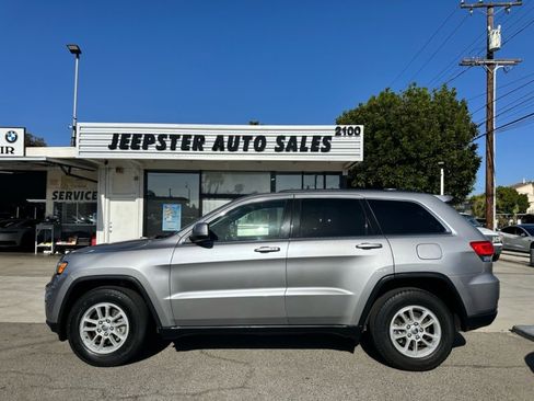 Used 2018 Jeep Grand Cherokee Laredo RWD image 7