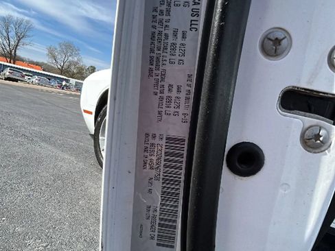 Used 2019 Dodge Challenger SXT w/ Driver Convenience Group image 25