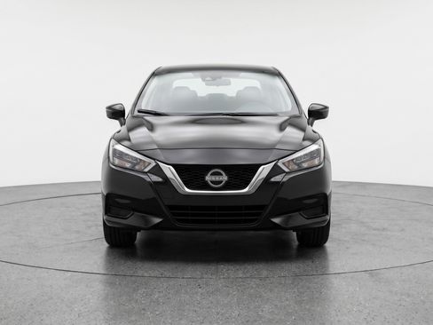 Used 2025 Nissan Versa SV FWD image 2