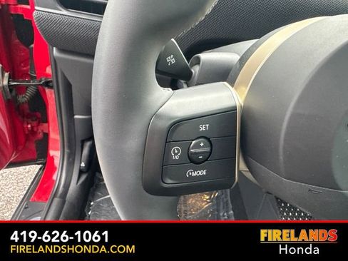 Used 2025 MINI Cooper 2-Door Hardtop FWD image 13