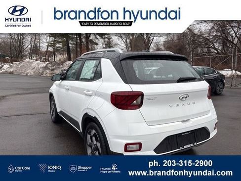 Certified 2025 Hyundai Venue Limited FWD image 4