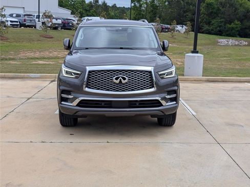 Used 2024 INFINITI QX80 Luxe RWD image 11
