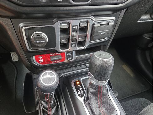 Used 2022 Jeep Gladiator Rubicon w/ LED Lighting Group AWD/4WD image 20