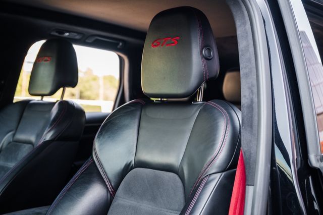 Used 2014 Porsche Cayenne GTS AWD/4WD image 27
