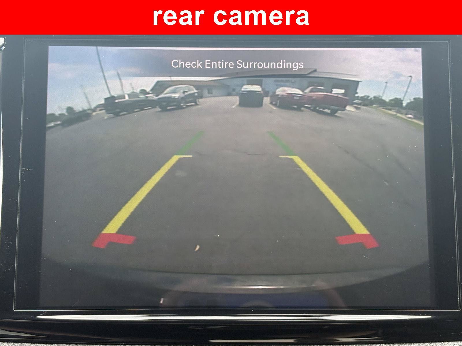 Used 2023 Chrysler Pacifica Limited FWD image 6
