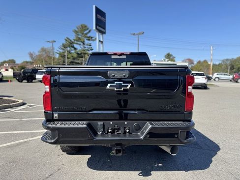 Used 2024 Chevrolet Silverado 3500 High Country w/ High Country Premium Package image 5