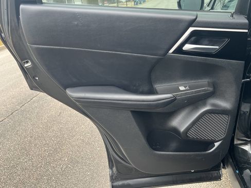 Used 2022 Mitsubishi Outlander SE image 22