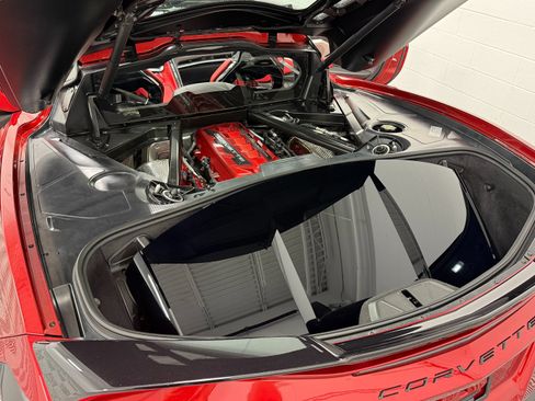 Used 2022 Chevrolet Corvette Stingray Preferred Cpe w/ Z51 Performance Package RWD image 38