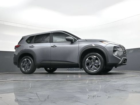 Certified 2026 Nissan Rogue SV w/ Cold Weather Package FWD image 42