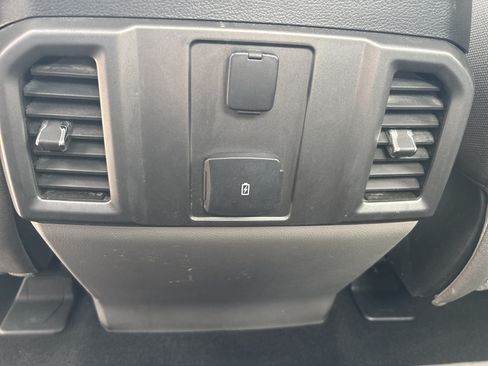 Used 2019 Ford F150 XLT AWD/4WD image 18
