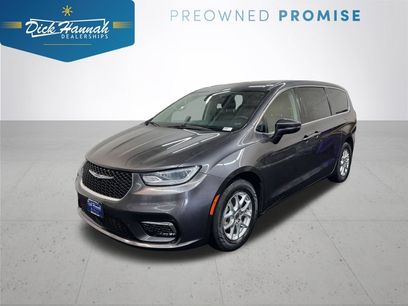Used 2023 Chrysler Pacifica Touring-L