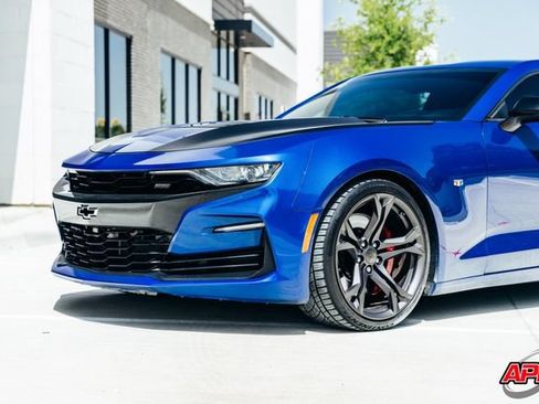 Used 2019 Chevrolet Camaro SS RWD image 57