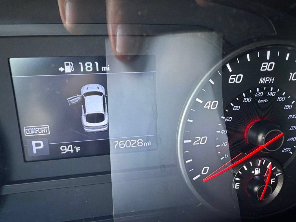 Used 2020 Kia Stinger GT-Line RWD image 5