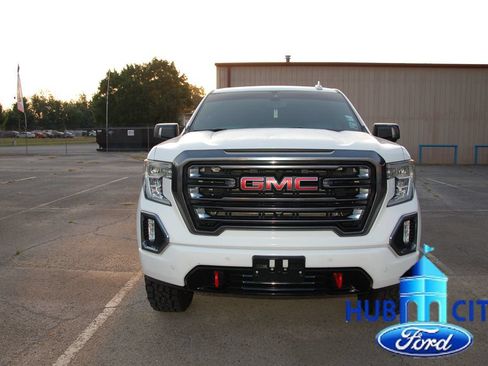 Used 2021 GMC Sierra 1500 AT4 w/ AT4 Value Package AWD/4WD image 8