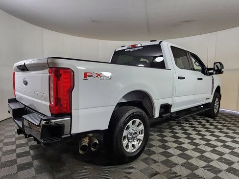 Used 2024 Ford F250 XLT w/ FX4 Off-Road Package AWD/4WD image 7