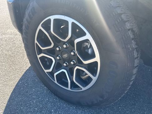 Used 2022 Ford F150 XLT w/ Equipment Group 302A High image 9