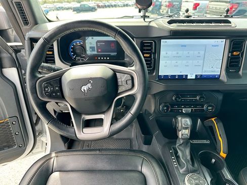 Certified 2024 Ford Bronco Badlands w/ Sasquatch Package image 19