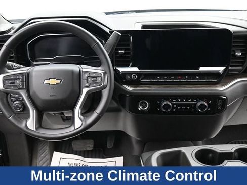 Used 2023 Chevrolet Silverado 1500 LT image 18