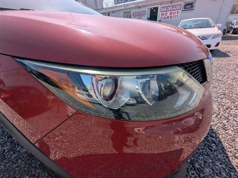 Used 2018 Nissan Rogue Sport S w/ S Appearance Package FWD image 31