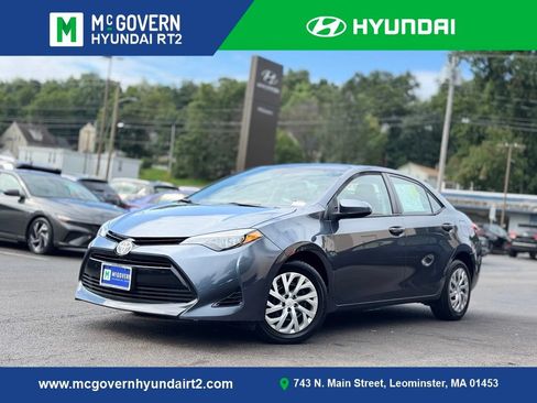 Used 2018 Toyota Corolla LE FWD image 1