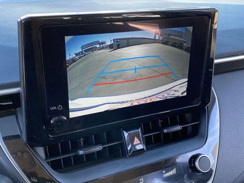 Used 2024 Toyota Corolla LE image 16