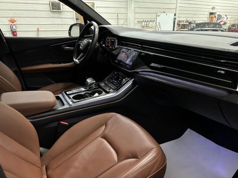 Used 2021 Audi Q7 3.0T Premium Plus w/ Premium Plus Package AWD/4WD image 24