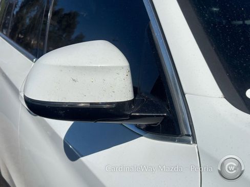 Used 2017 BMW X5 xDrive40e image 11