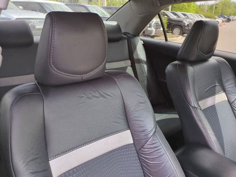 Used 2012 Toyota Camry SE FWD image 7