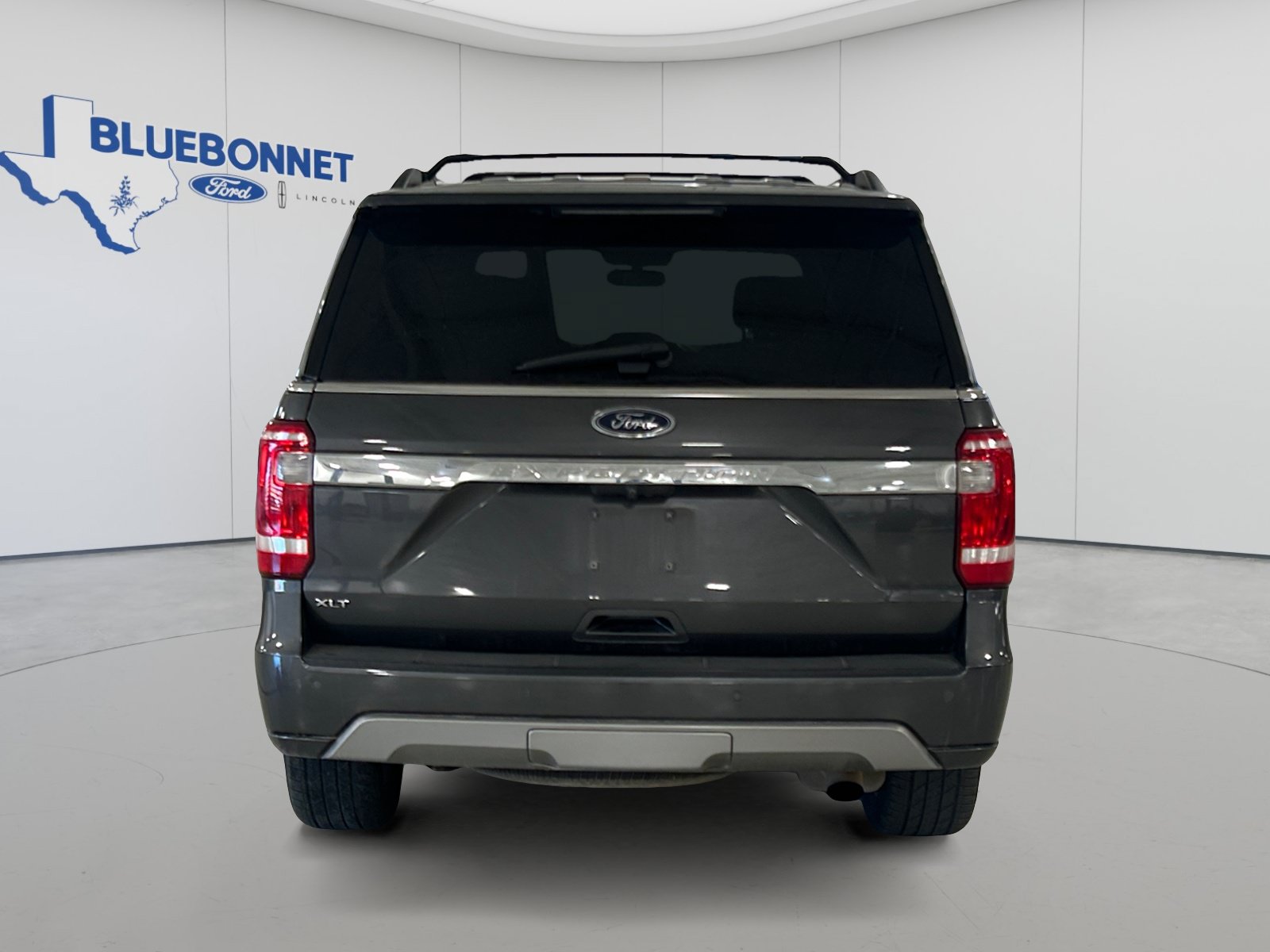 Used 2020 Ford Expedition XLT w/ Equipment Group 202A RWD image 6