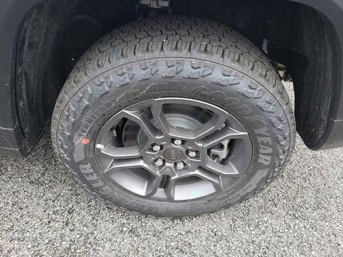 Used 2024 Jeep Grand Cherokee Trailhawk w/ Advanced Protech Group II image 12