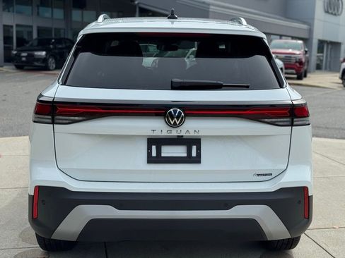 New 2025 Volkswagen Tiguan S image 10