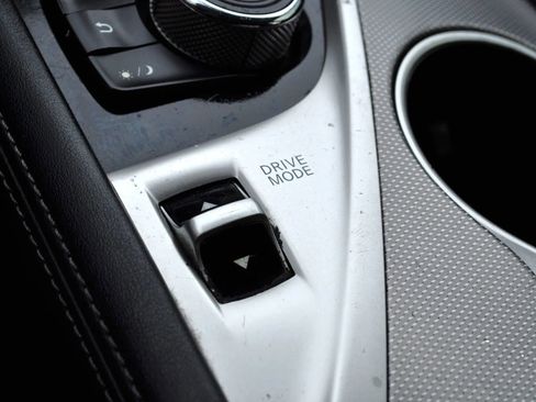 Used 2017 INFINITI Q50 2.0t w/ Moonroof Package image 19