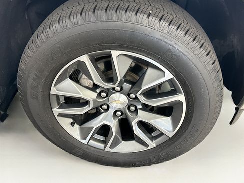 Used 2023 Chevrolet Silverado 1500 LT AWD/4WD image 11