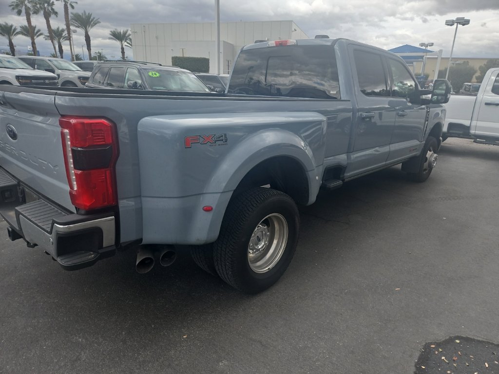 Used 2024 Ford F350 Lariat w/ Lariat Ultimate Package AWD/4WD image 3