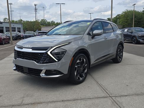 Certified 2023 Kia Sportage SX image 4