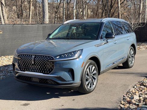 New 2026 Lincoln Aviator AWD image 1