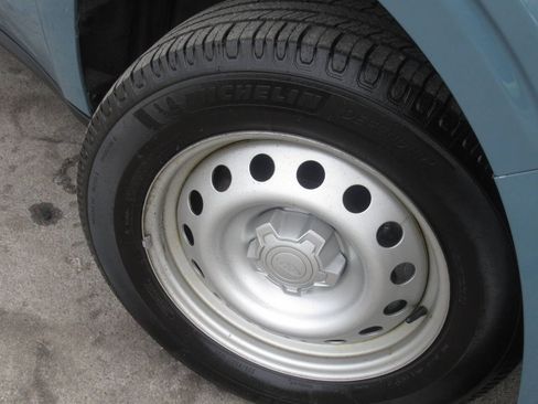 Used 2022 Ford Maverick XL FWD image 4