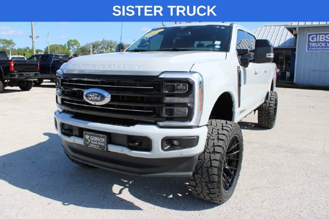 Used 2026 Ford F250 Platinum AWD/4WD image 3