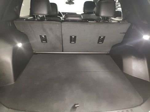 Used 2026 GMC Terrain AT4 AWD/4WD image 15
