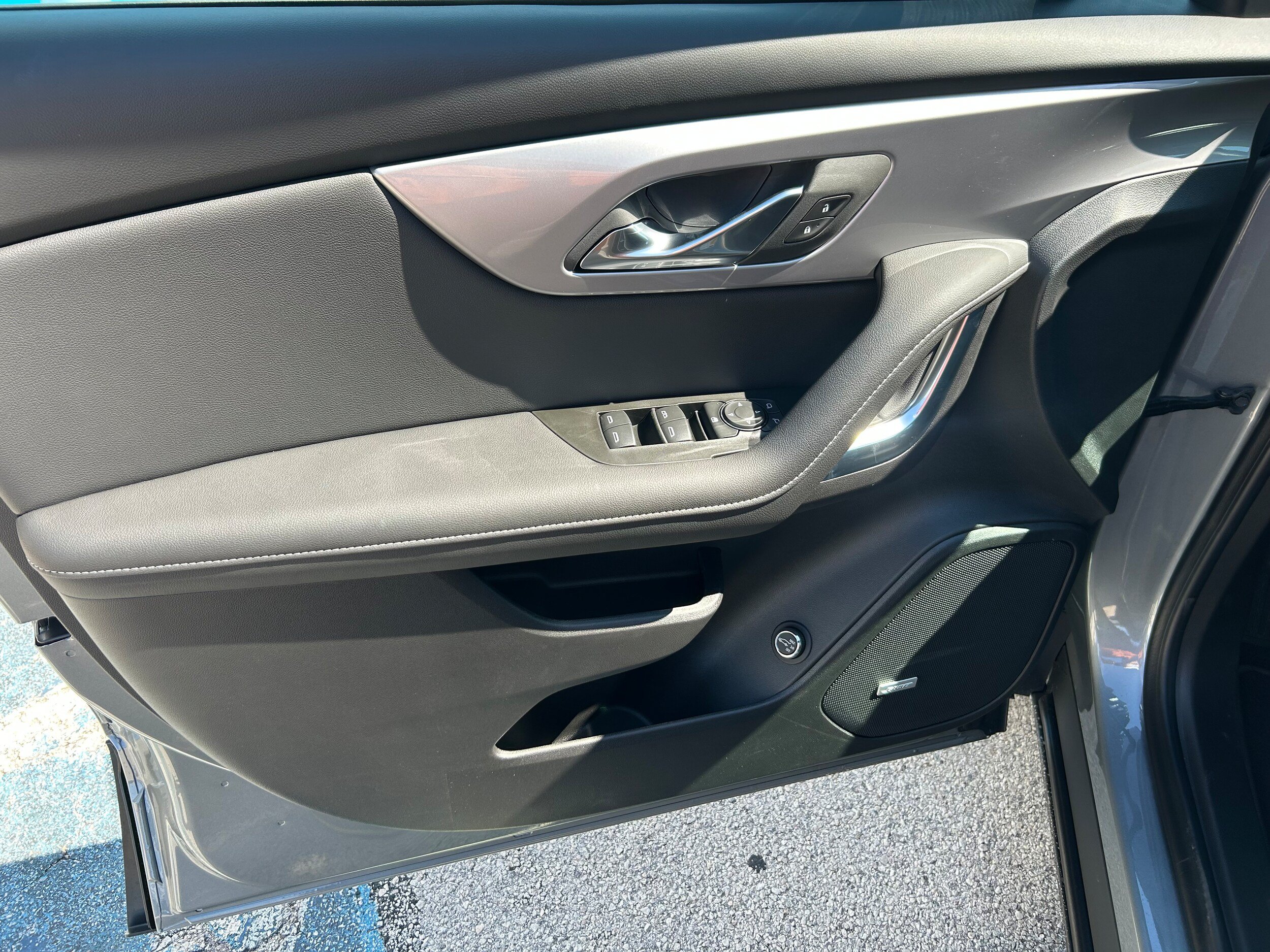 New 2026 Chevrolet Blazer LT w/ Sound & Technology Package FWD image 12