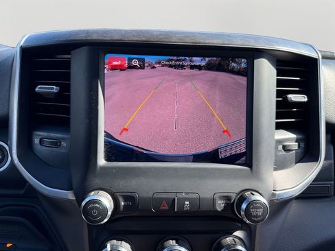 Used 2024 RAM 2500 Big Horn image 26