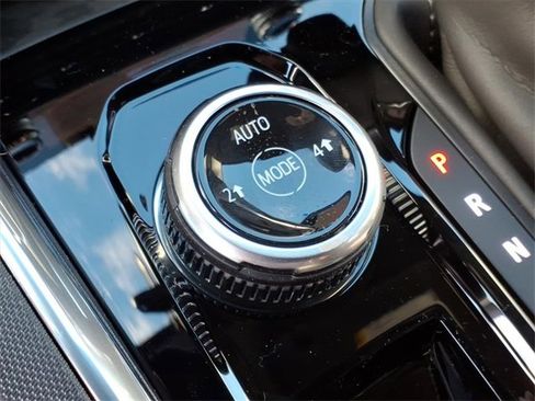 New 2026 GMC Canyon Elevation w/ Convenience Package image 18