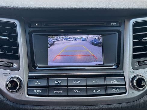 Used 2018 Hyundai Tucson SE w/ Cargo Package AWD/4WD image 11
