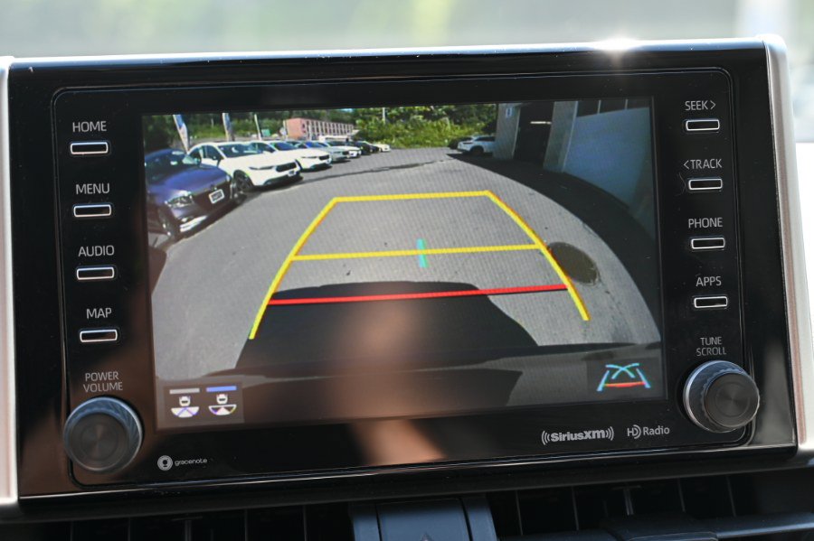 Used 2019 Toyota RAV4 XLE AWD/4WD image 25