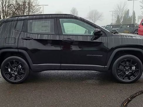 New 2026 Jeep Compass Latitude AWD/4WD image 9