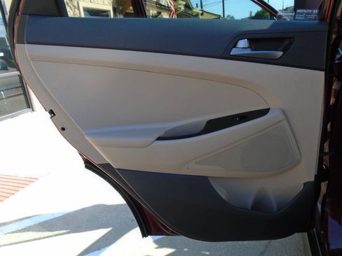 Used 2016 Hyundai Tucson SE FWD image 29