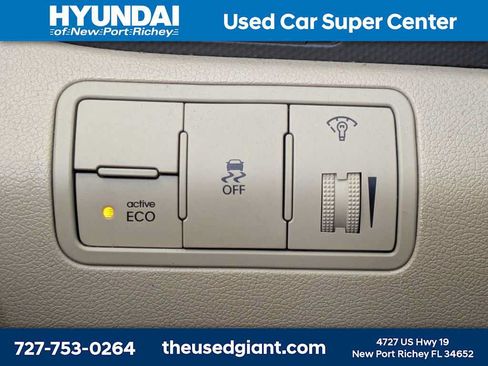 Used 2012 Hyundai Accent GLS w/ Premium Pkg 3 FWD image 22