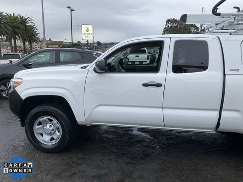 Used 2022 Toyota Tacoma SR image 7