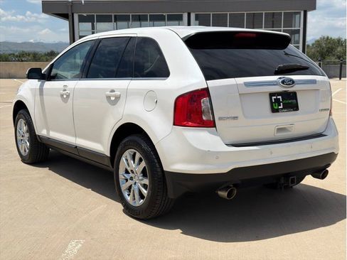 Used 2012 Ford Edge Limited w/ Driver Entry Pkg FWD image 6